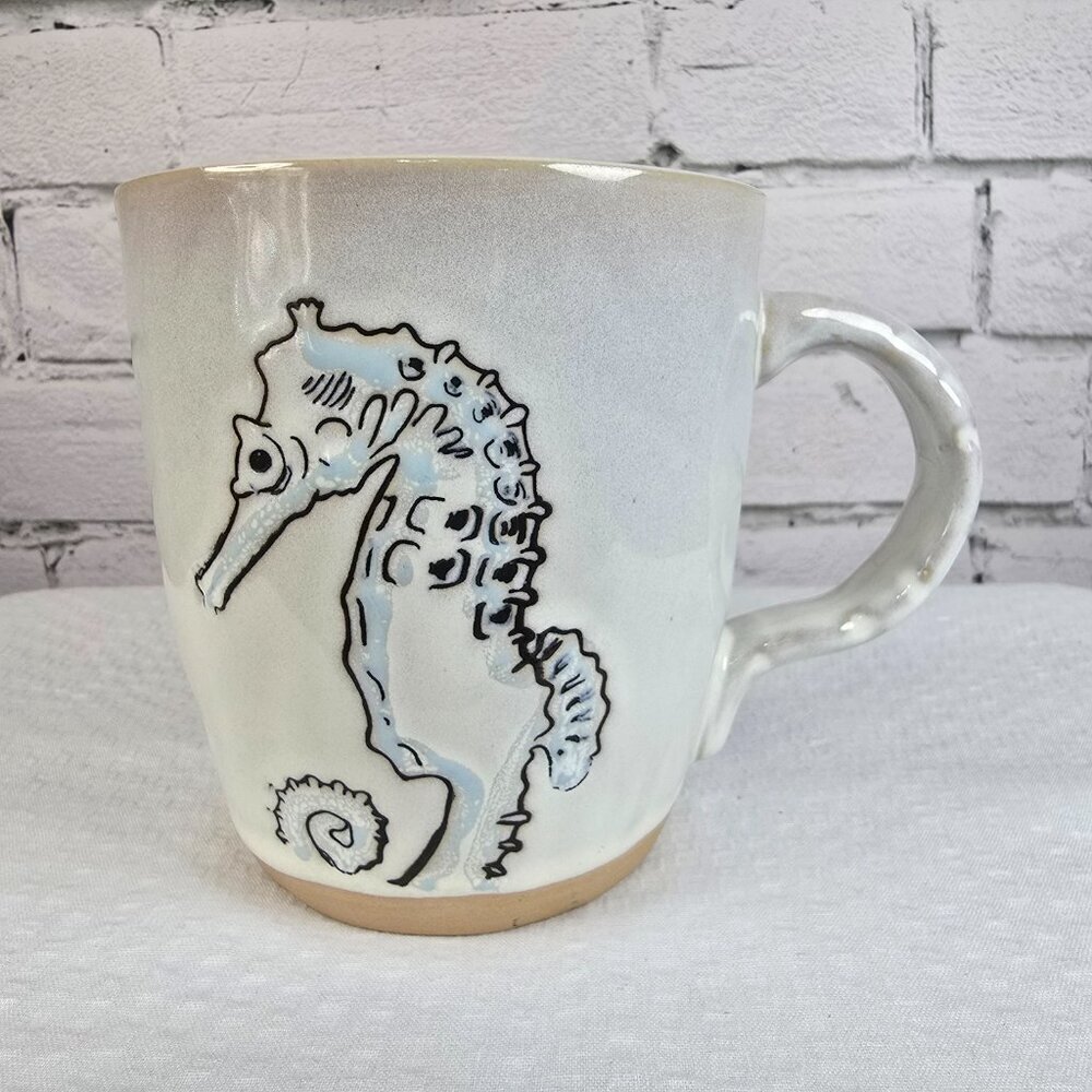 SEAHORSE MUG WHITE TEXTURED MUG BY PRIMO DESIGN VERY GOOD CONDITION